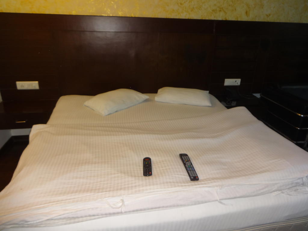 Sohana Palace Neu-Delhi Zimmer foto